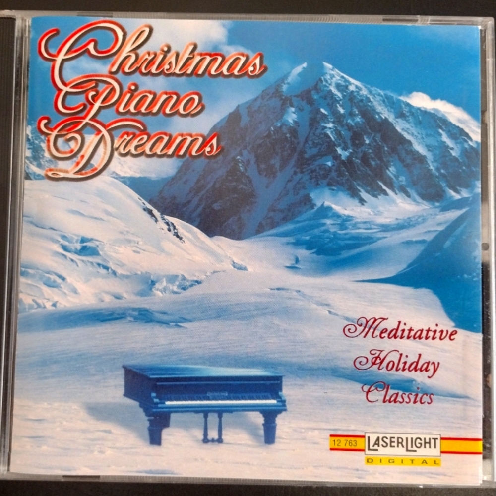 Christmas Piano Dreams. Meditative Holidays Classics.